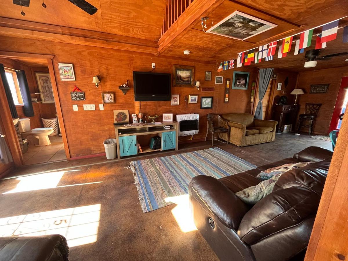 Grand View Hostel Вал Екстериор снимка