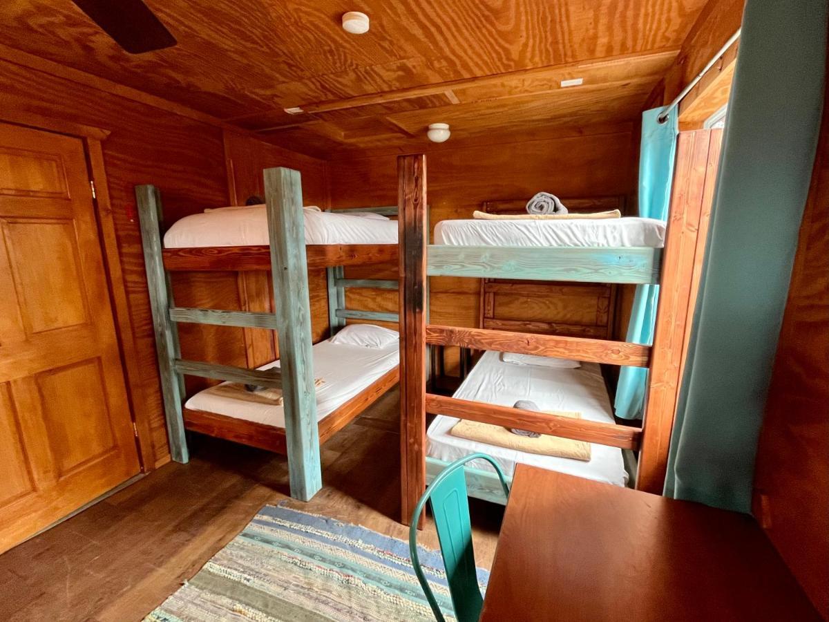 Grand View Hostel Вал Екстериор снимка